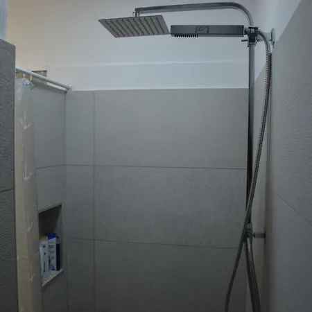 Apartment Centre 2 *